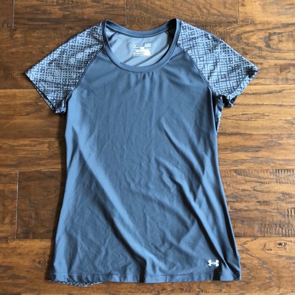 Under Armour T-shirt